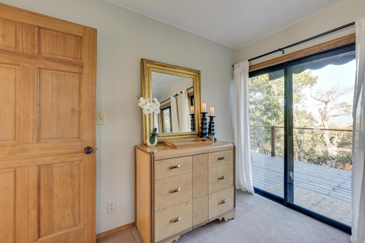 Cozy Central Point Bungalow On Working Winery! 외부 사진